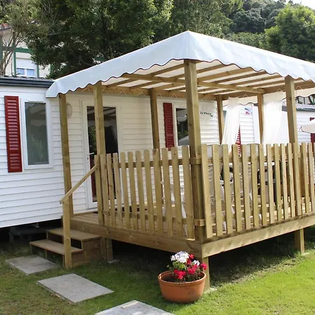 Playa Arenillas Camping *