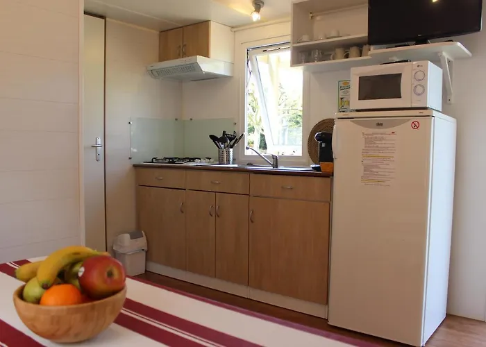 Playa Arenillas Camping Islares